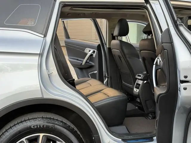 Geely Boyue 1.8TD DCT two-wheel drive intelligent 4G connected version