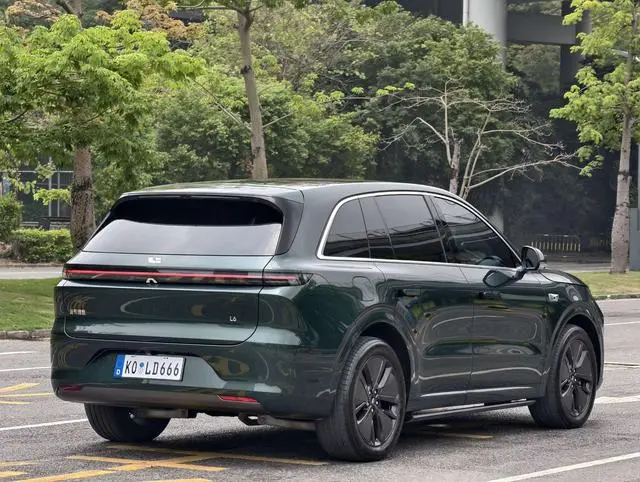 Li Auto Ideal L6 Pro version