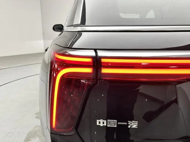 Hongqi Hongqi E-HS9 Facelifted 690km flag enjoy edition six-seater