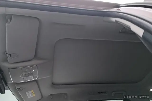 Changan Changan CS95 2.0T four-wheel drive Zhiyu Version