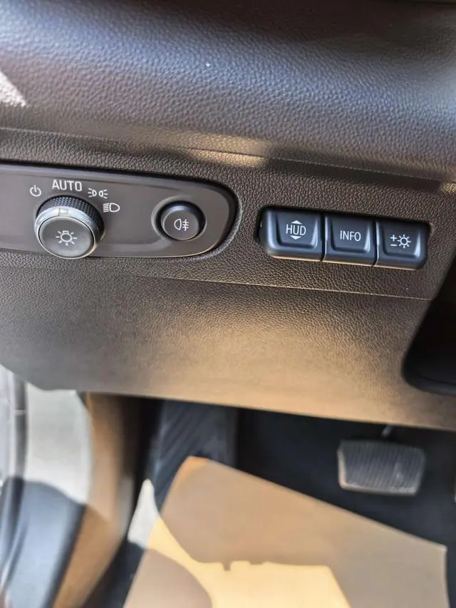 Buick Angkewei S 652T two-wheel drive limited S sports edition