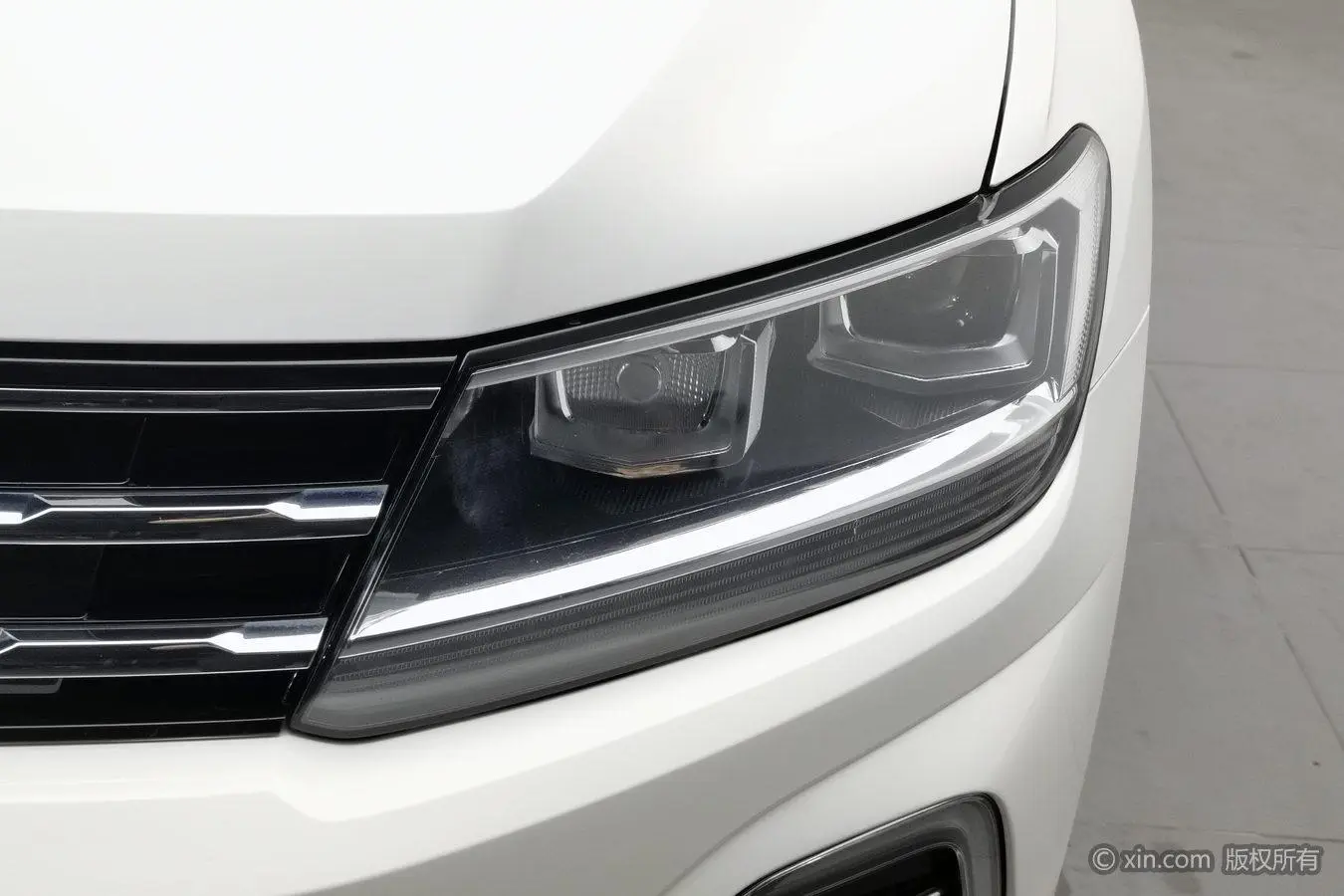 Volkswagen Tiguan L PHEV 430PHEV plug-in hybrid Premium Edition
