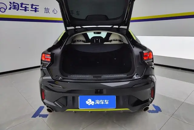 LYNK & CO Lynk 05 2.0TD two-wheel drive Halo