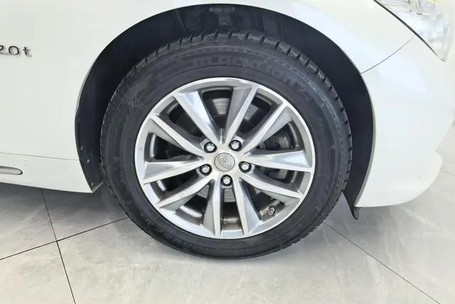 Infiniti Infiniti Q50L 2.0T Comfort Edition