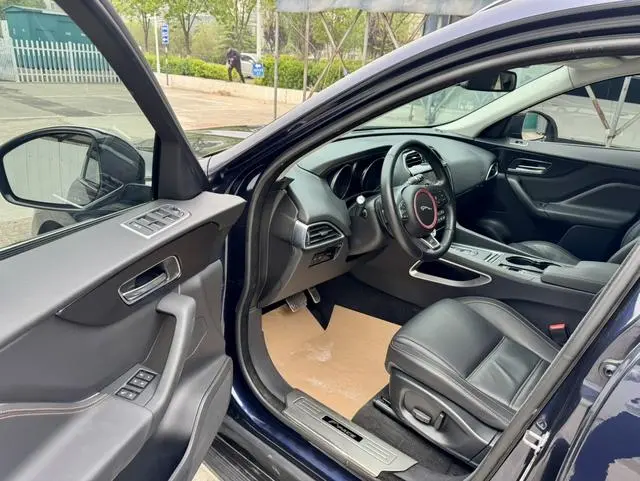 Jaguar Jaguar F-PACE 2.0T two-wheel drive Urban Exclusive Edition