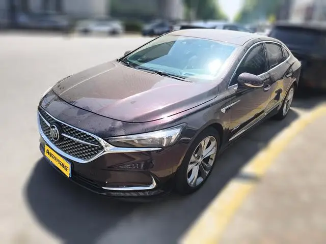 Buick Lacrosse Avenir Flagship