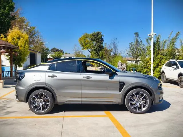 LYNK & CO Lynk 05 2.0TD two-wheel drive Halo