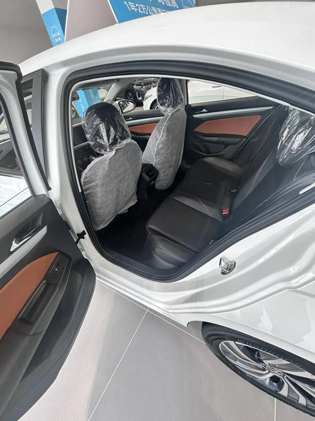 Volkswagen Bora 200TSI DSG Yuexing Navigation Edition