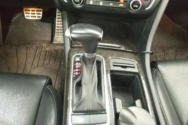 Kia Kia K5 1.6T automatic LUX