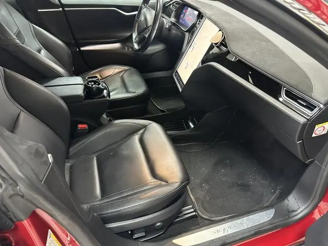Tesla Model S 70D