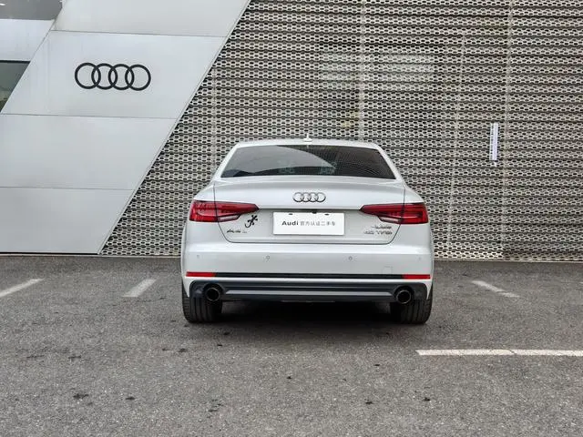 Audi Audi A4L 30th anniversary type 40 TFSI fashion type