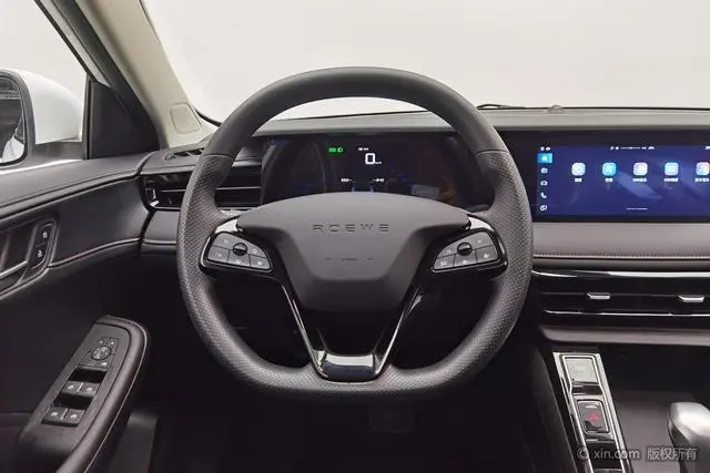 Roewe Roewe i5 1.5L CVT Deluxe Edition
