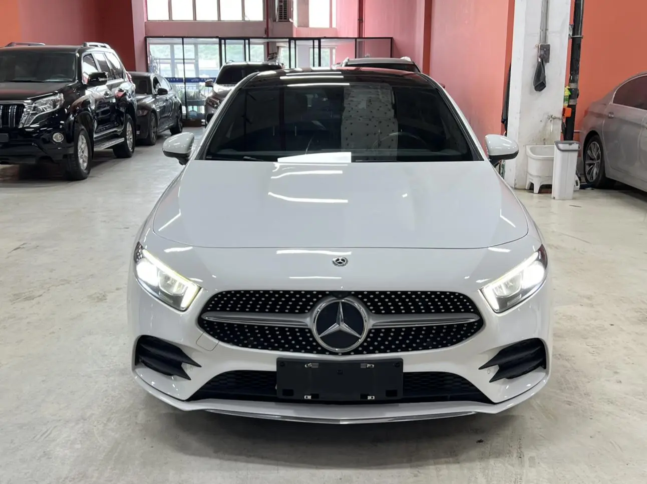 Mercedes-Benz Mercedes-Benz A-class A 200 L sports sedan