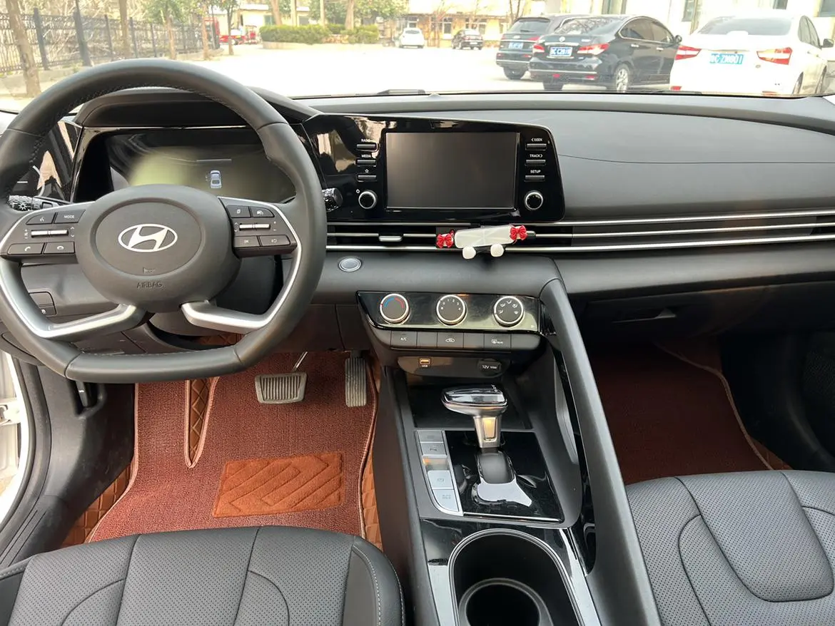 Hyundai Elantra 1.5L CVT GLX Elite Edition