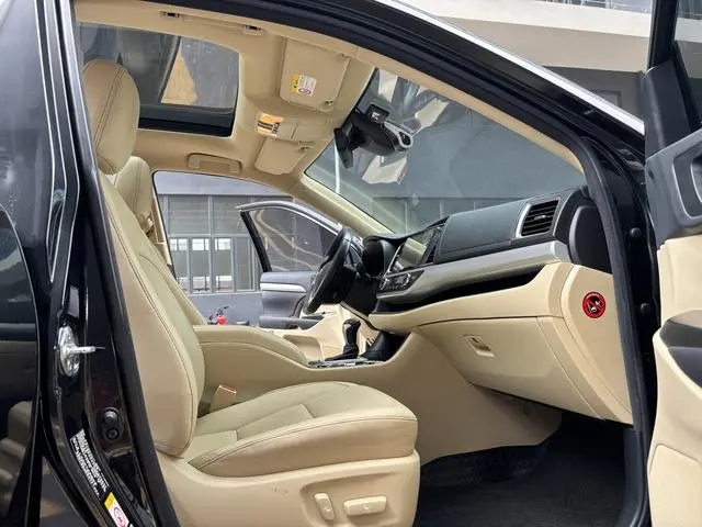 TOYOTA Highlander 2.0T four-wheel drive deluxe edition 7-seater Country VI