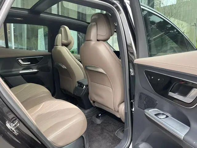 Mercedes-Benz Mercedes-Benz EQE SUV EQE SUV 500 4MATIC Pioneer Edition