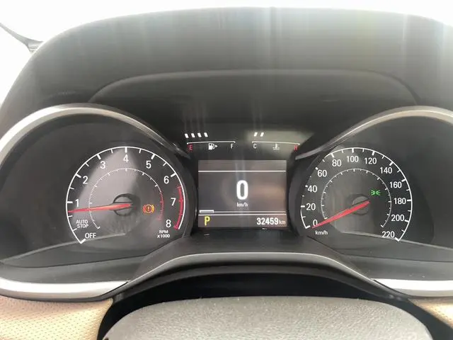Chevrolet Cruze 320 automatic Enjoy Skylight version