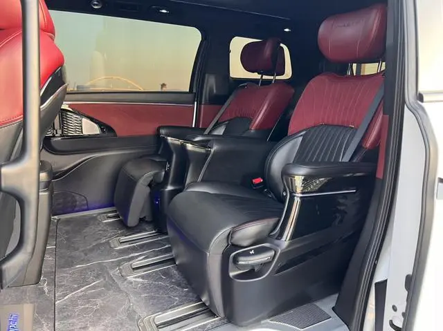 GAC Trumpchi M8 Master Series 2.0TM Hybrid Extreme Edition