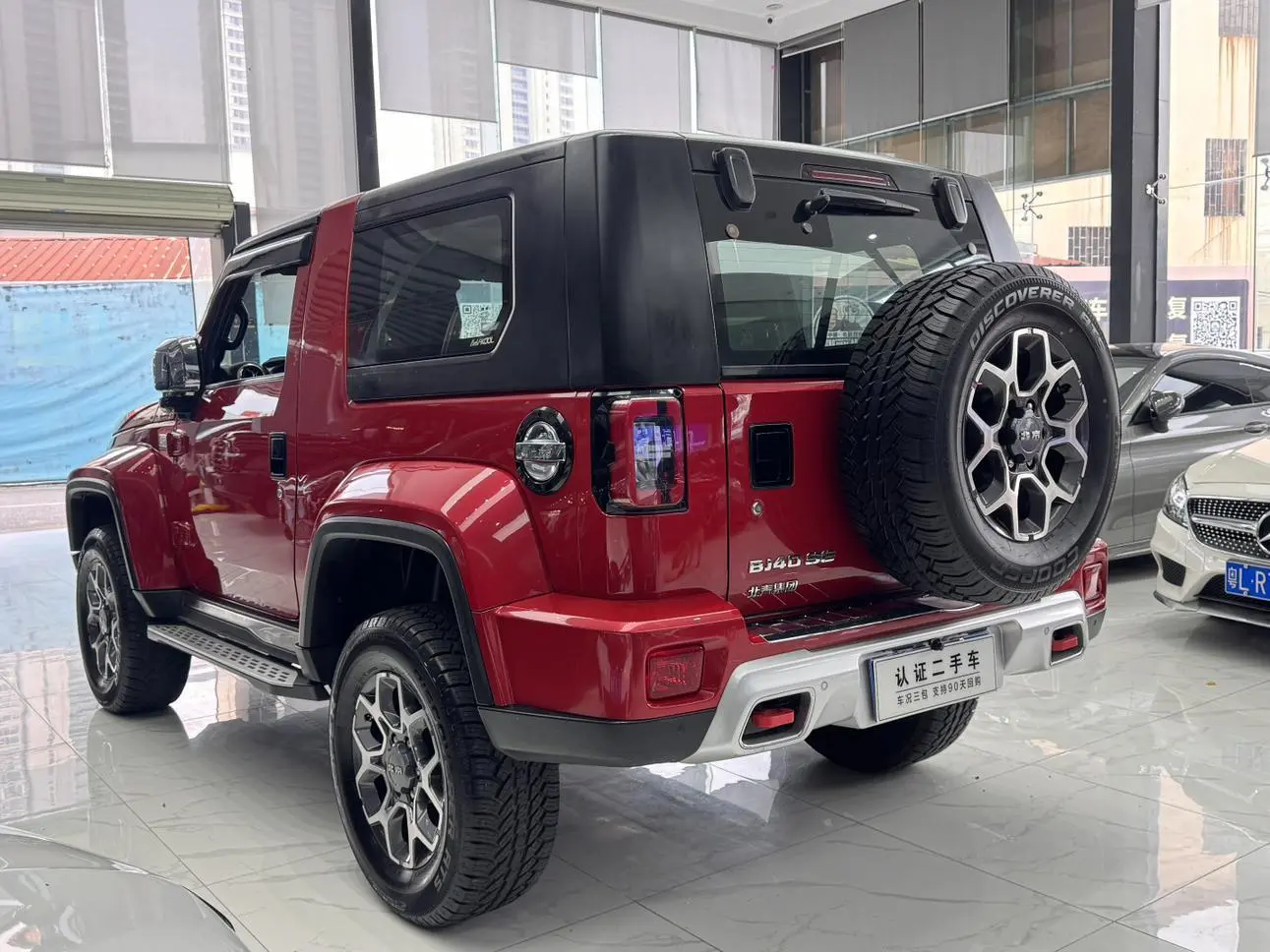 Beijing Beijing off-road BJ40 2.0T automatic four-wheel drive City Hunter edition knight type