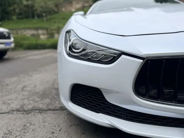 Maserati Ghibli 3.0T Standard Edition