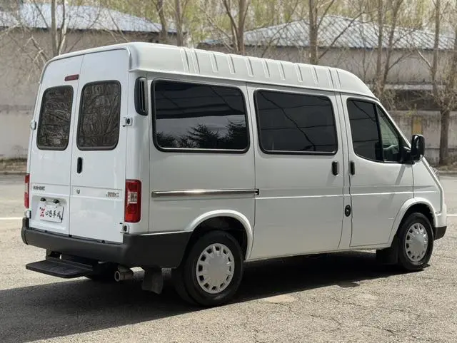 JMC Teshun 2.8T commercial short-axis mid-top 6-seater national VI JX493