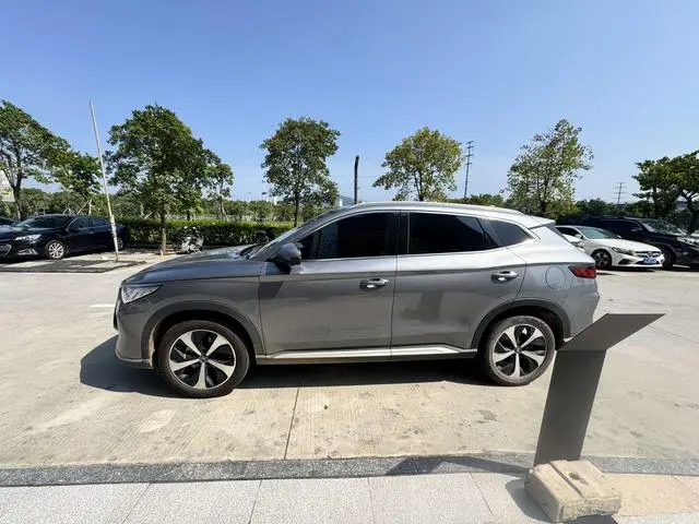 BYD Song PLUS DM DM-i 110KM two-wheel drive flagship type