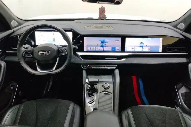 Geely Xingyue L 2.0TD high-power automatic two-wheel drive Skyrim version