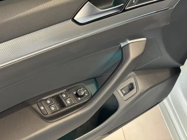 Volkswagen Volkswagen CC 330TSI Charm Edition Country VI