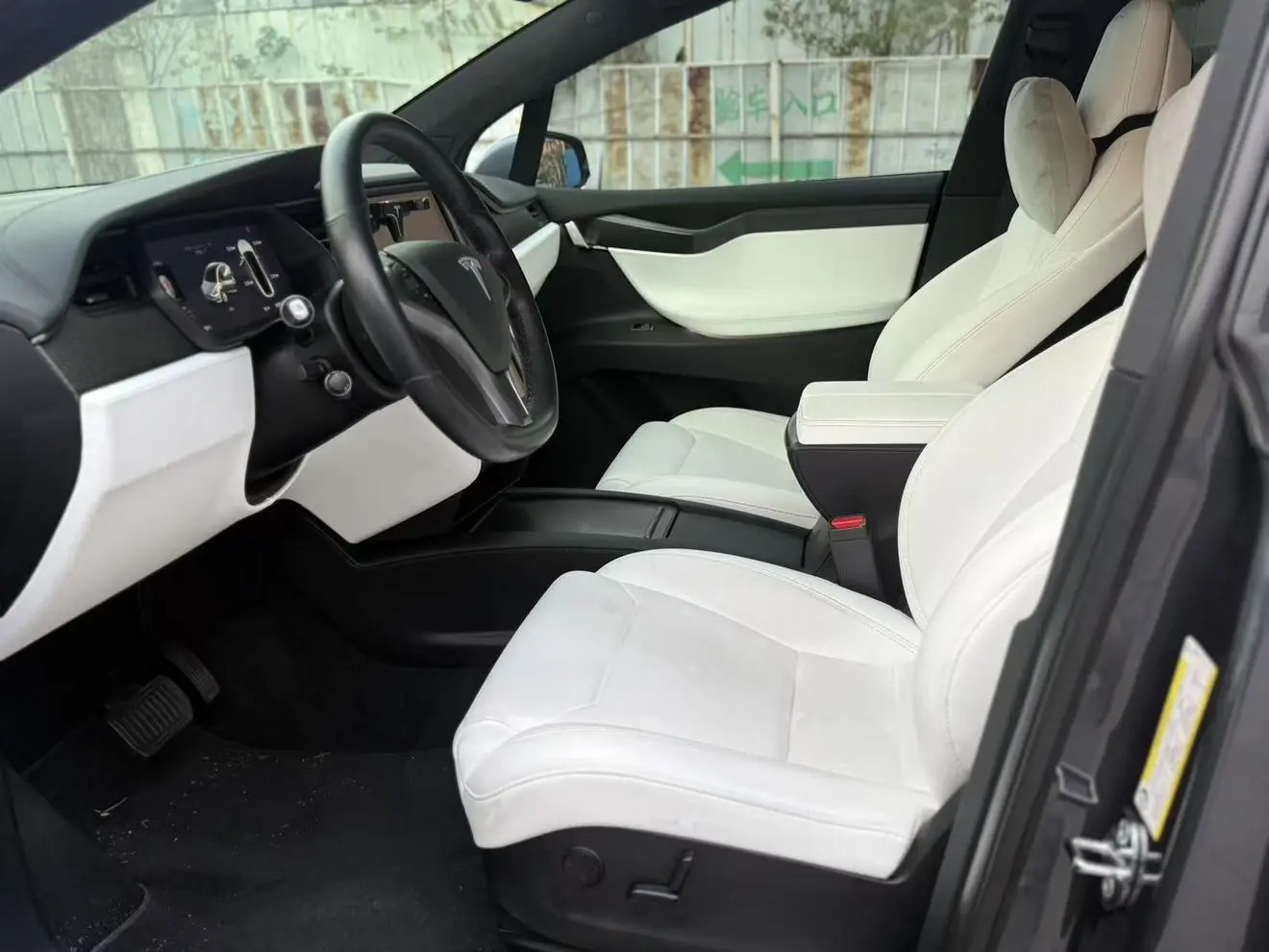 Tesla Model X 75D