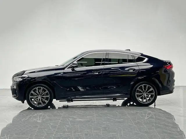BMW BMW X6 Facelift xDrive30i M sports suit