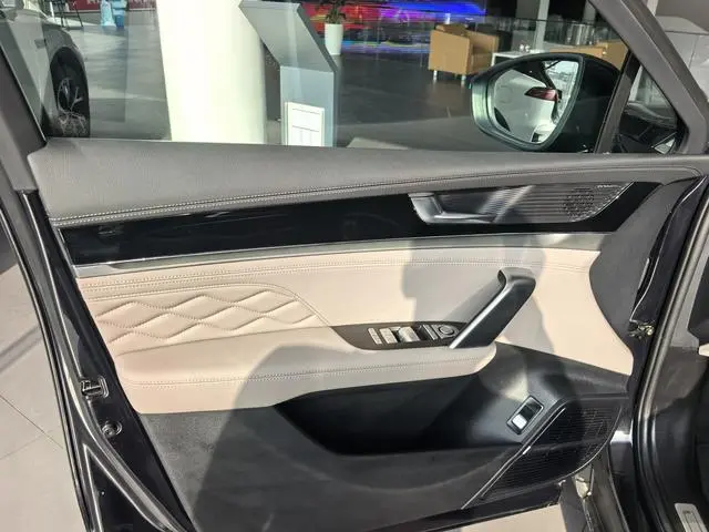 BYD Tang DM Smart driving version DM-i 115KM flagship model