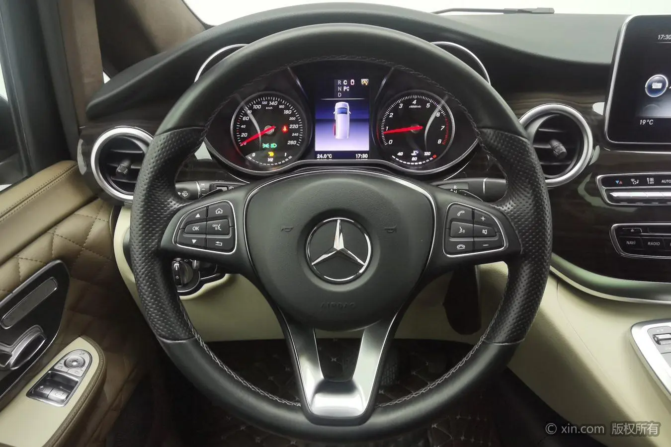 Mercedes-Benz Mercedes-Benz V-class V 260 Pilot Version Country VI