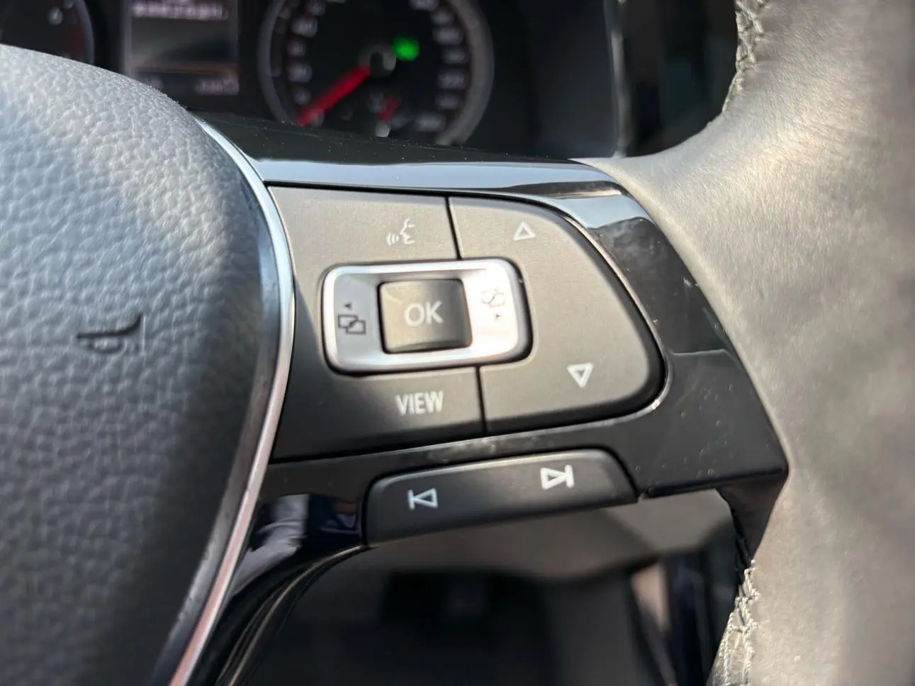 Volkswagen Tanyue 330TSI two-wheel drive luxury Smart edition