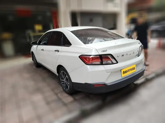 Venucia Qichen D60 1.6L CVT Zhilian Elite Edition