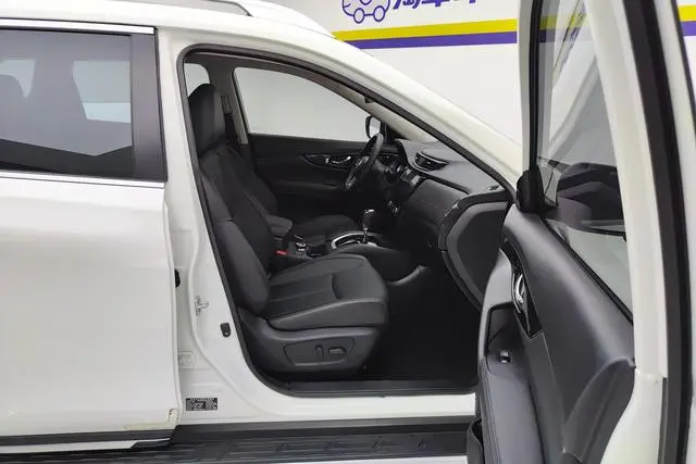 Nissan Qijun 2.5 L XL ITS CVT 4WD Luxury Pilot Edition