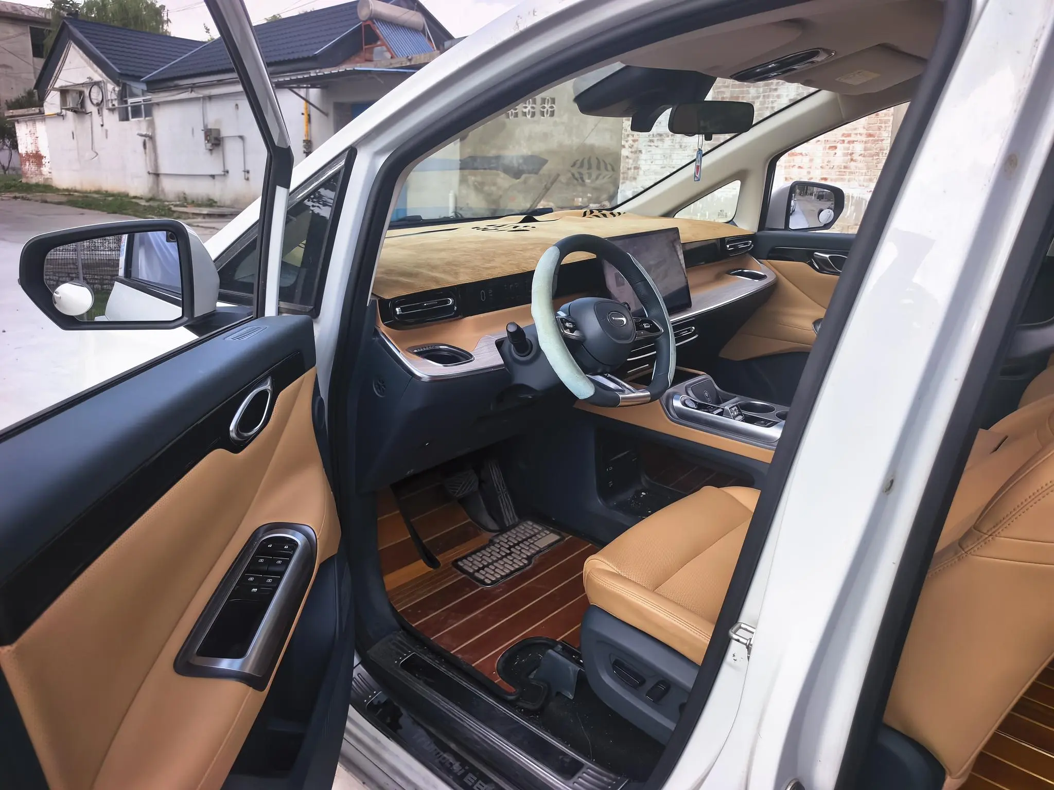 GAC Trumpchi E8 PHEV 2.0ATK 150km MAX+