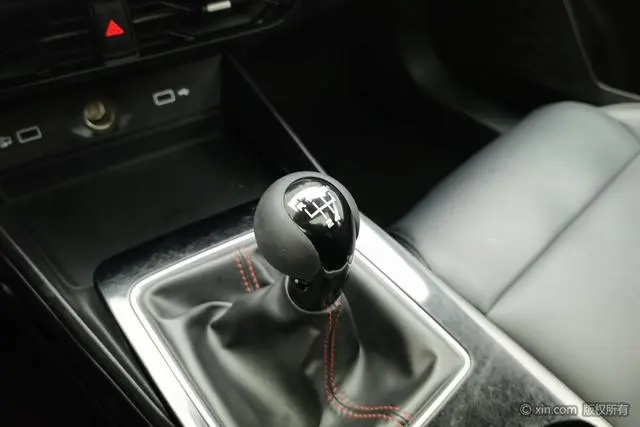 MG MG5 180DVVT Manual Youth Deluxe Edition