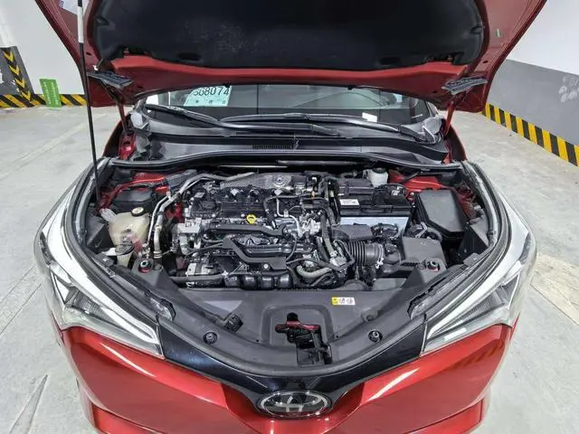 TOYOTA Toyota C-HR 2.0L Luxury sunroof version Country V