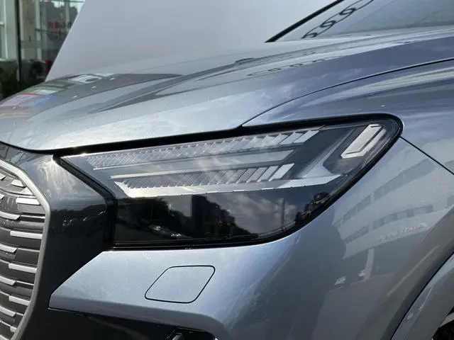 Audi Audi Q4 e-tron 50 e-tron quattro Creative Edition