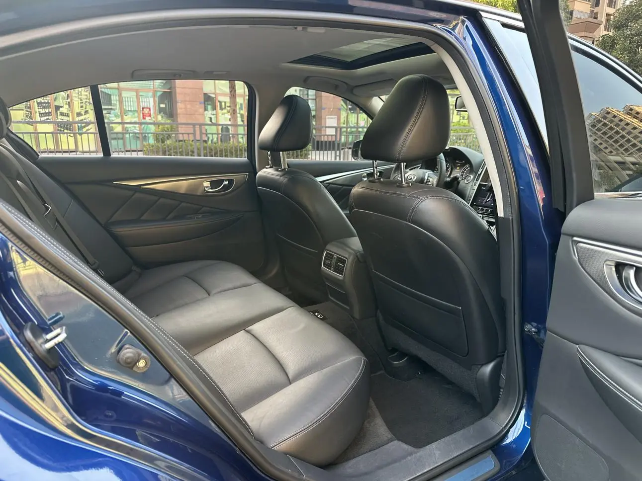 Infiniti Infiniti Q50L 2.0T Premium Version Country VI