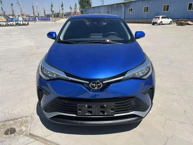 TOYOTA IZOA 2.0L Yichi Version