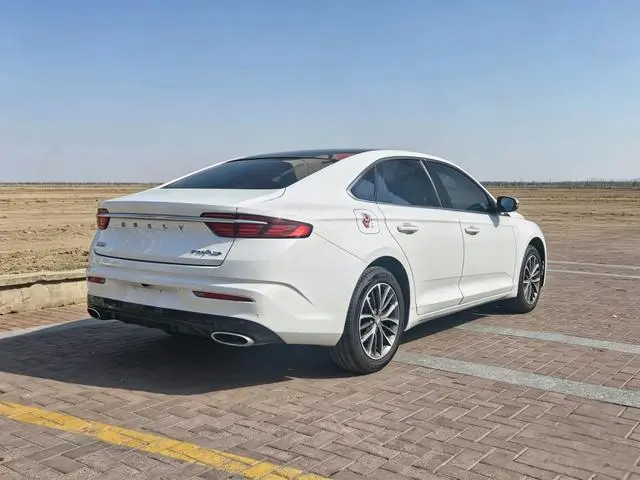 Geely Xingrui 2.0T luxury