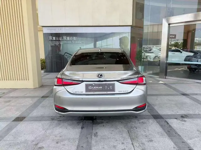 Lexus Lexus ES 200 Excellent Edition