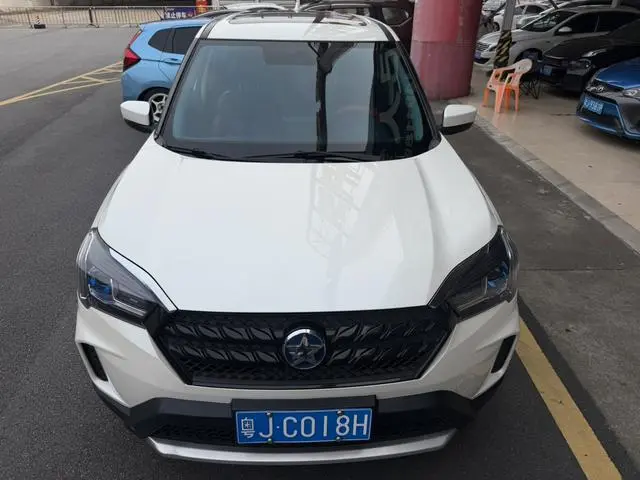Venucia Qichen T60 1.6L CVT Zhixing Edition Country V