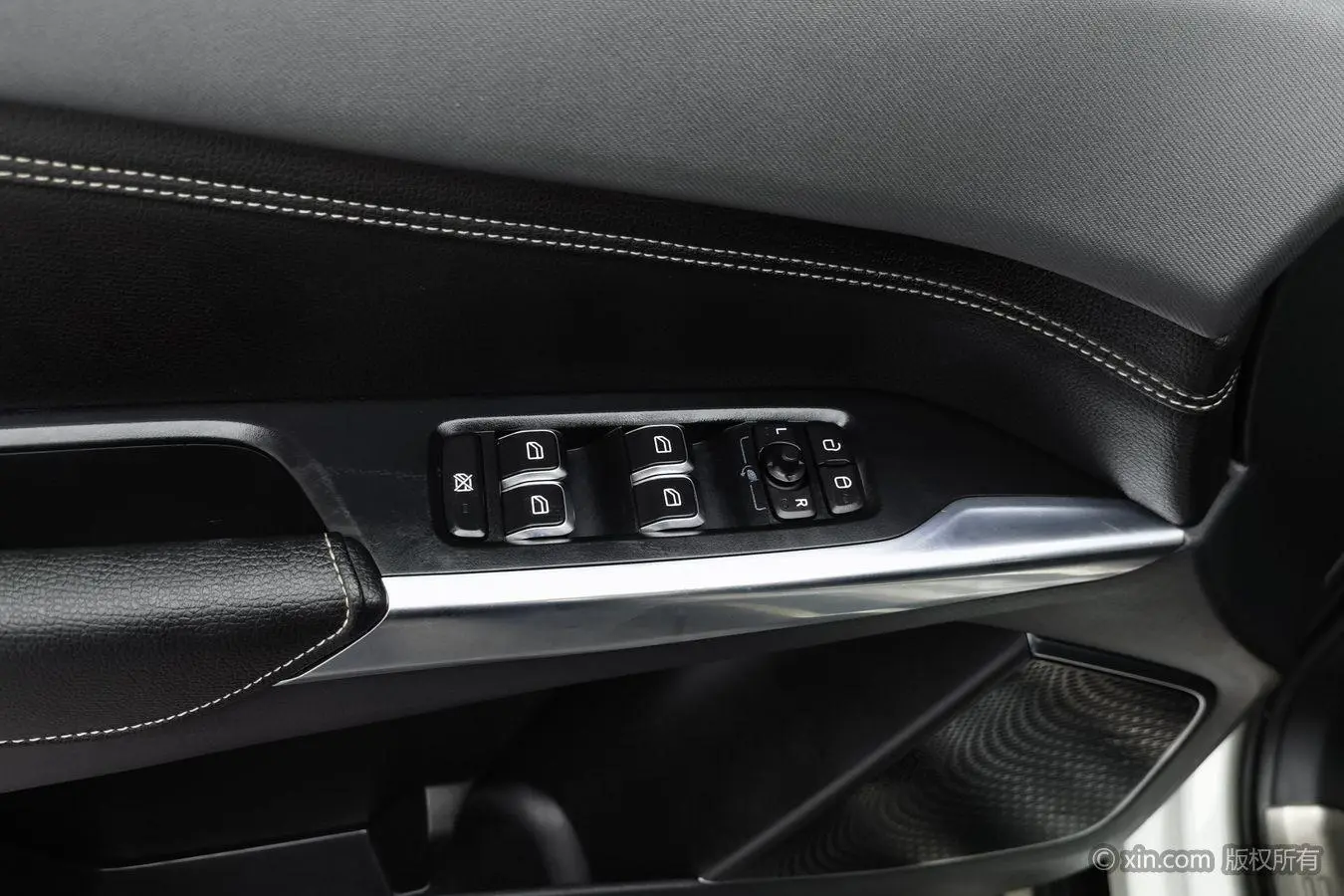 LYNK & CO Lynk 01 2.0T two-wheel drive version