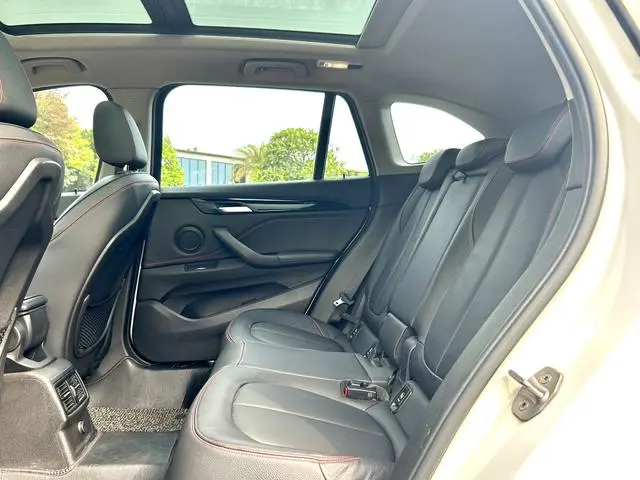 BMW BMW X1 xDrive20Li Luxury