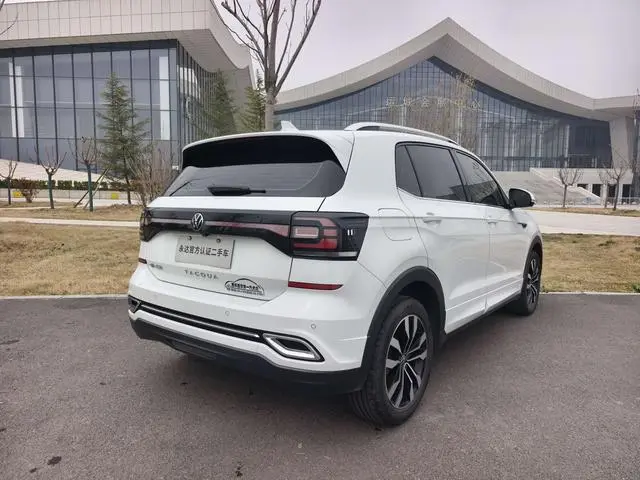 Volkswagen Exploring the shadow 1.5L automatic R-Line