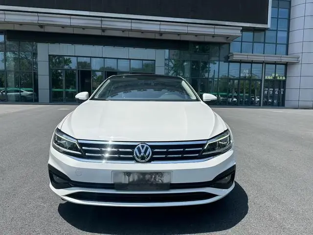 Volkswagen Lingdu 280TSI DSG Deluxe Edition Country VI