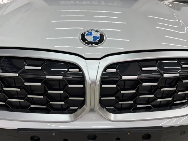 BMW BMW 3 Series 325i M sports suit