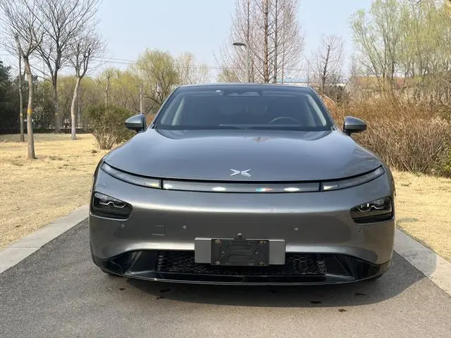 Xpeng Xiaopeng P7 586E